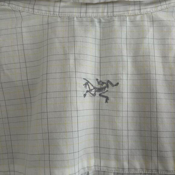 Arc’teryx Lightweight Plaid Short Sleeve Button Down Shirt | Breathable Hiking T - Picture 3 of 11